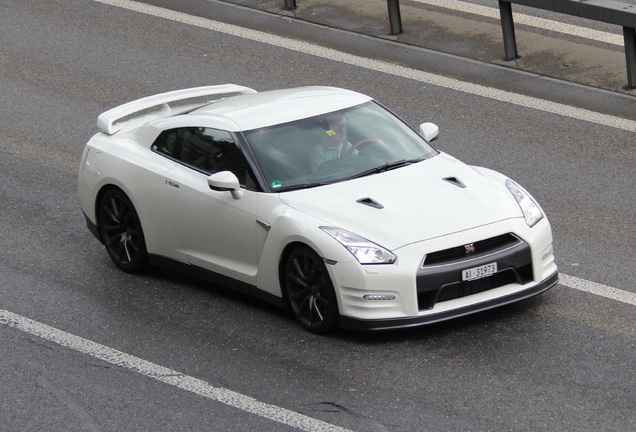 Nissan GT-R 2014