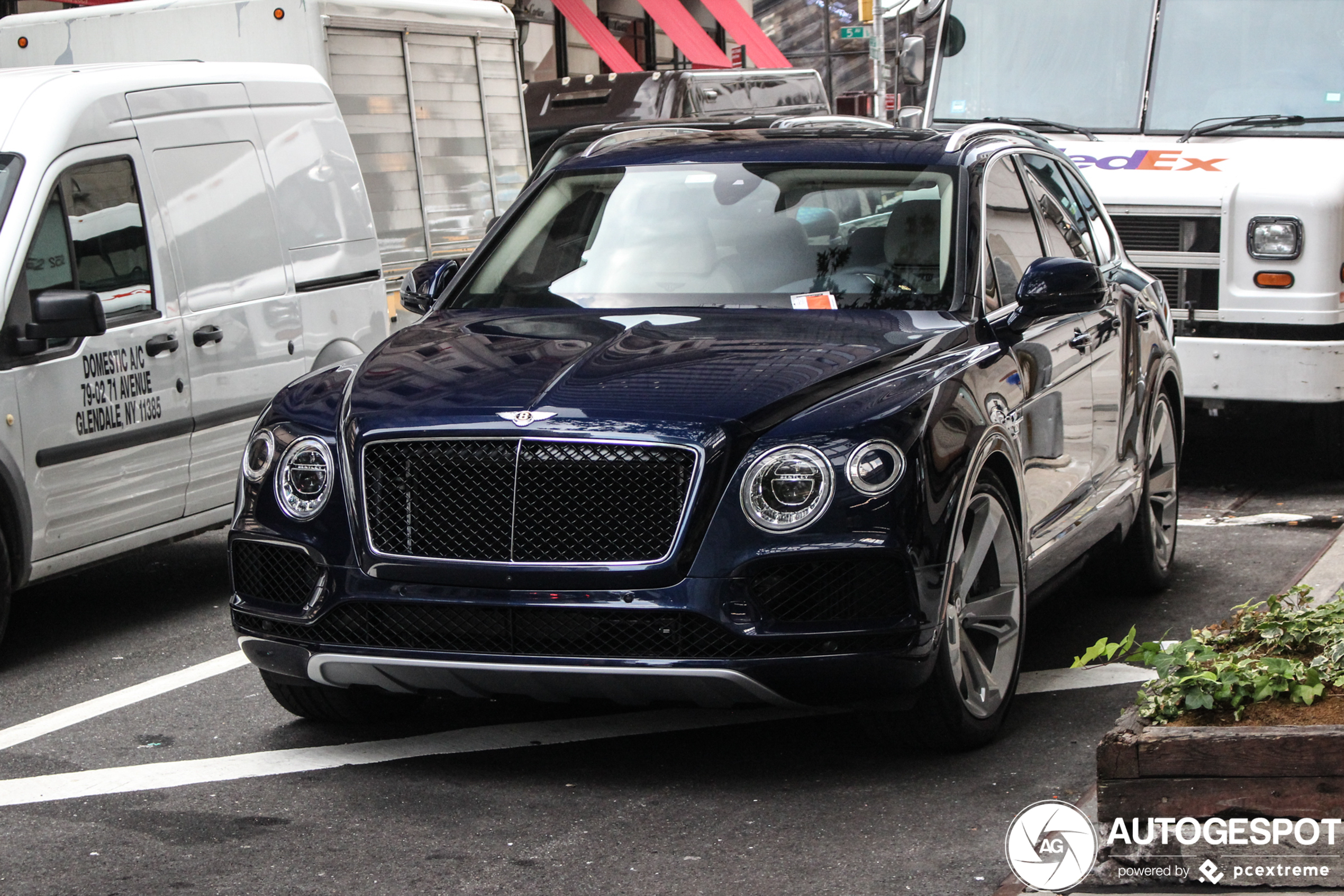 Bentley Bentayga V8