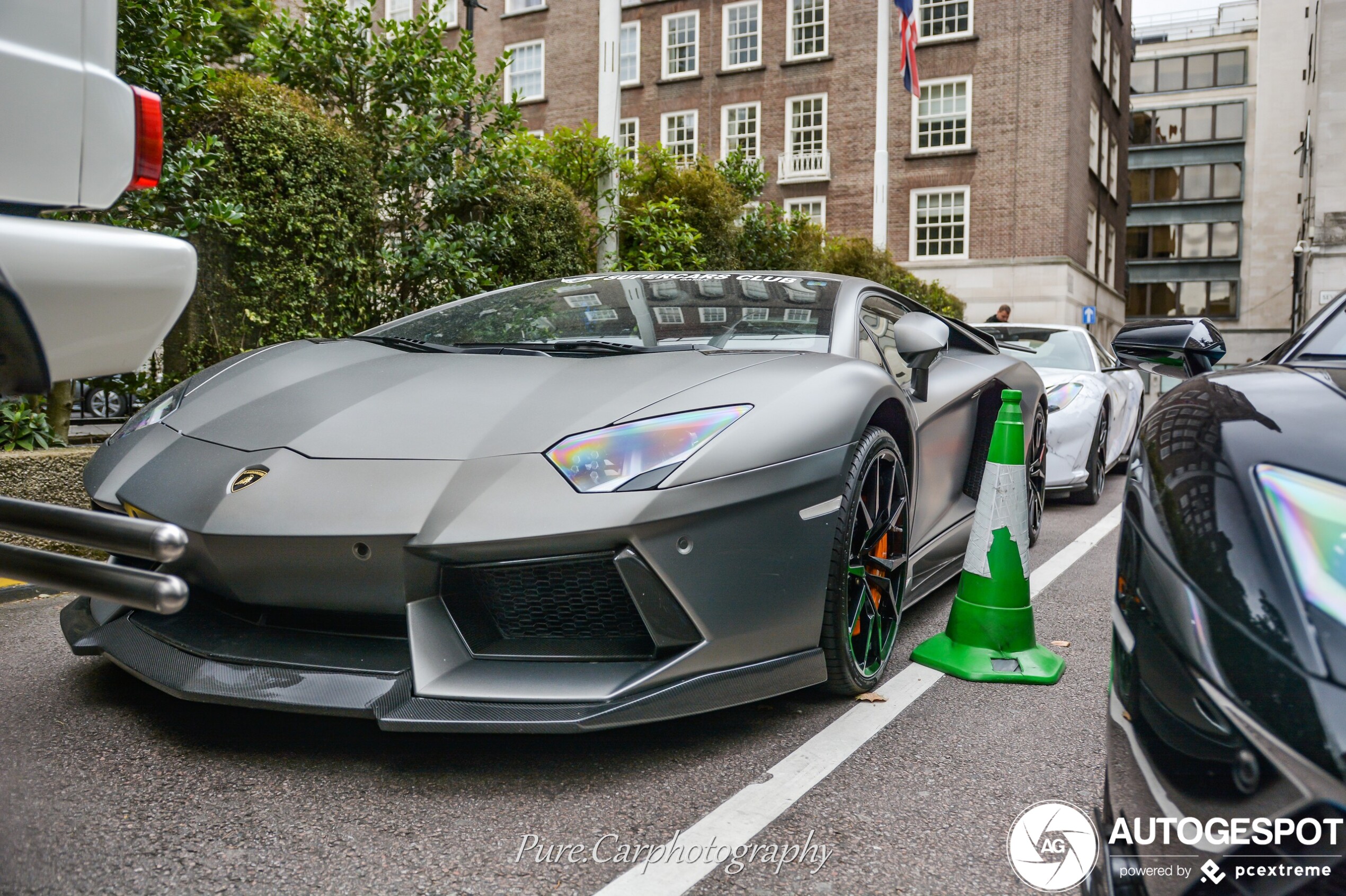 Lamborghini Aventador LP700-4