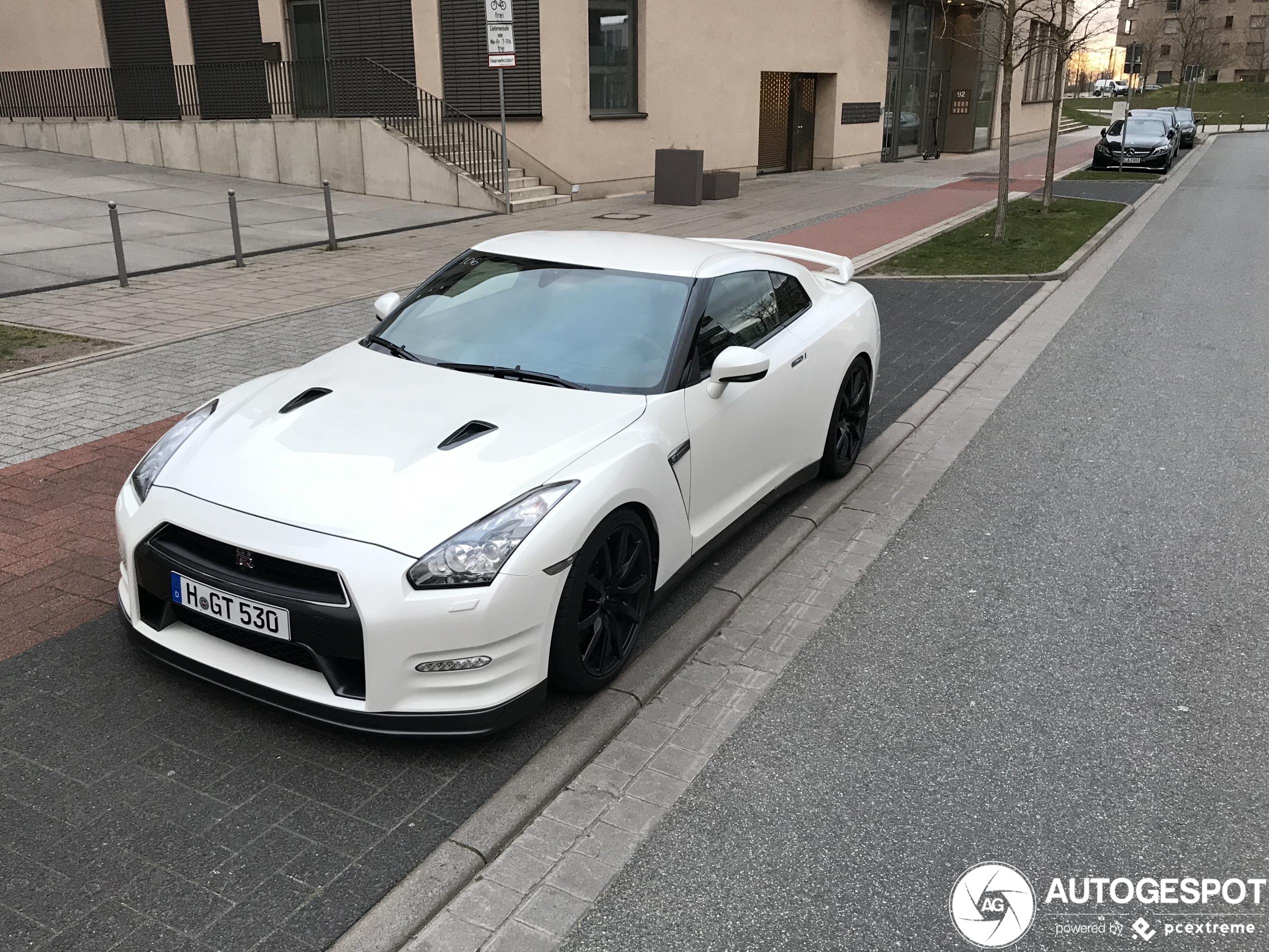 Nissan GT-R 2011