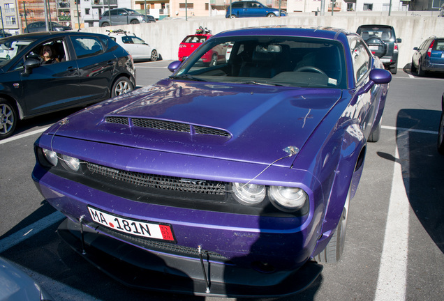 Dodge Challenger SRT-8 392