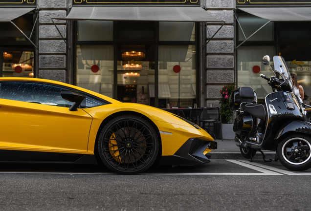 Lamborghini Aventador LP750-4 SuperVeloce