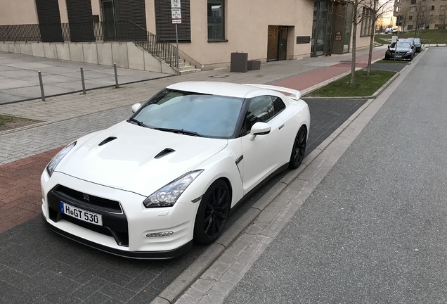 Nissan GT-R 2011