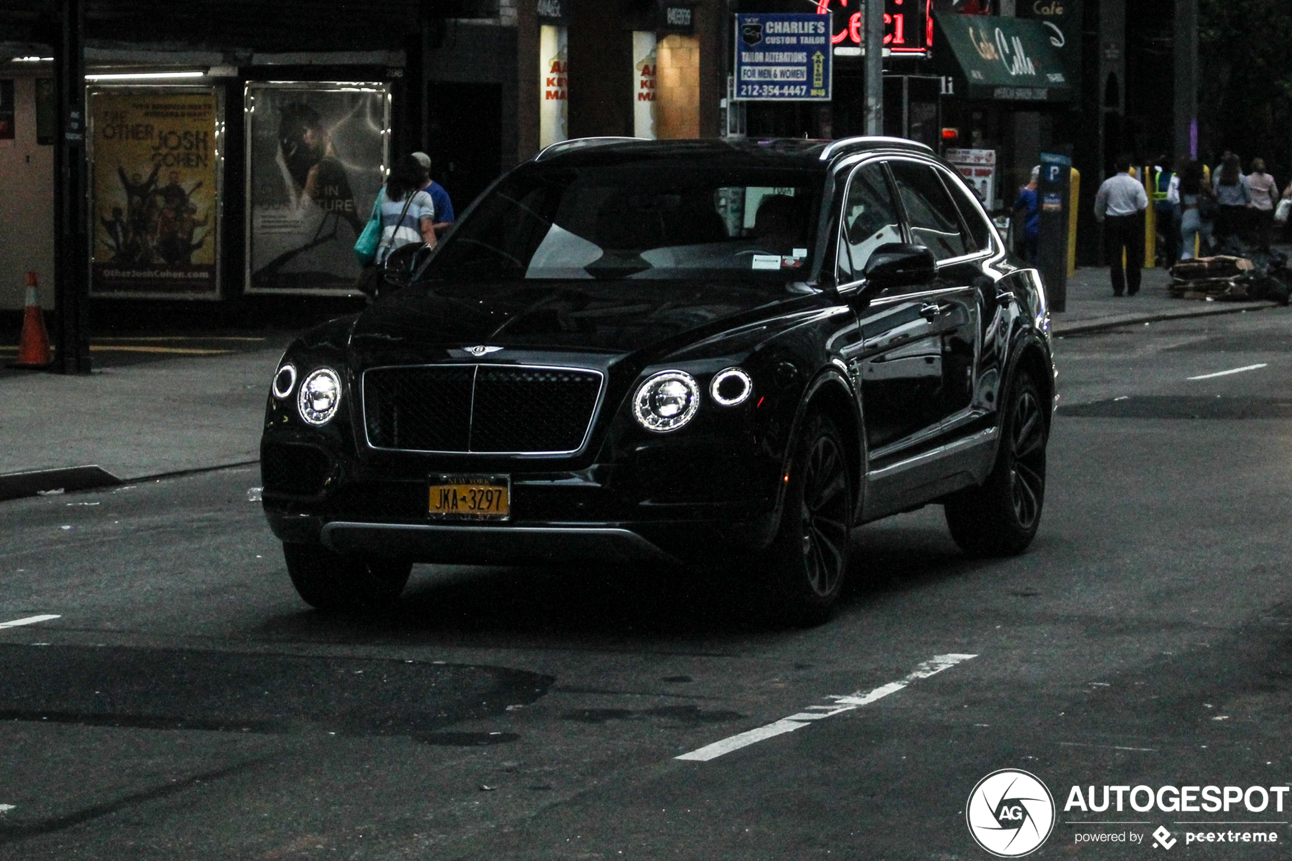 Bentley Bentayga V8