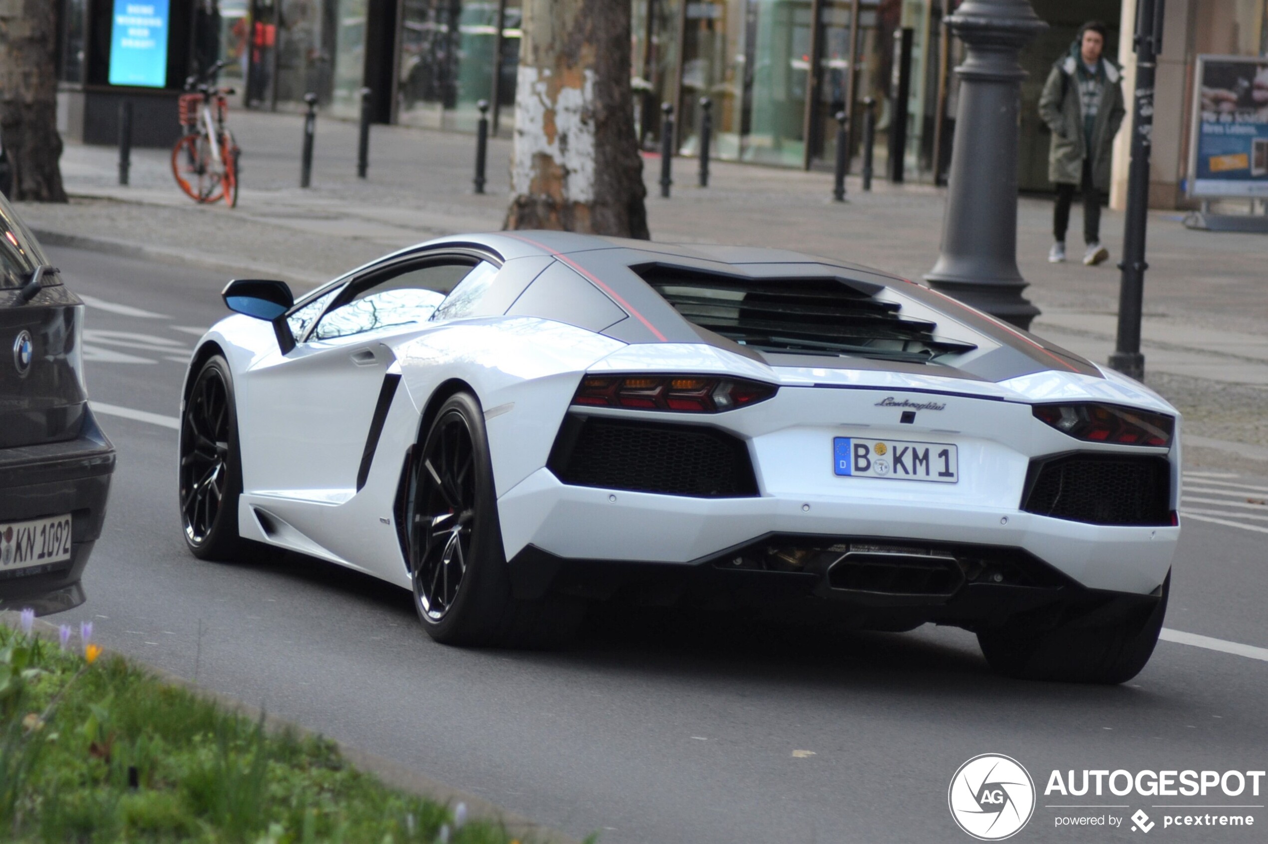 Lamborghini Aventador LP700-4 Pirelli Edition