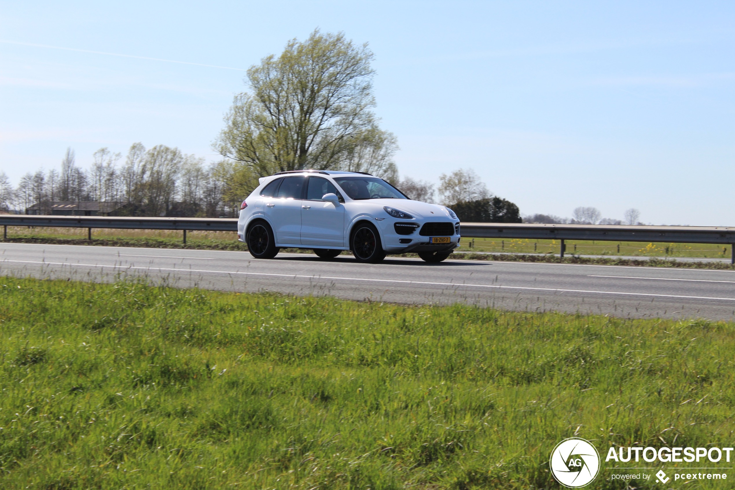 Porsche 958 Cayenne GTS