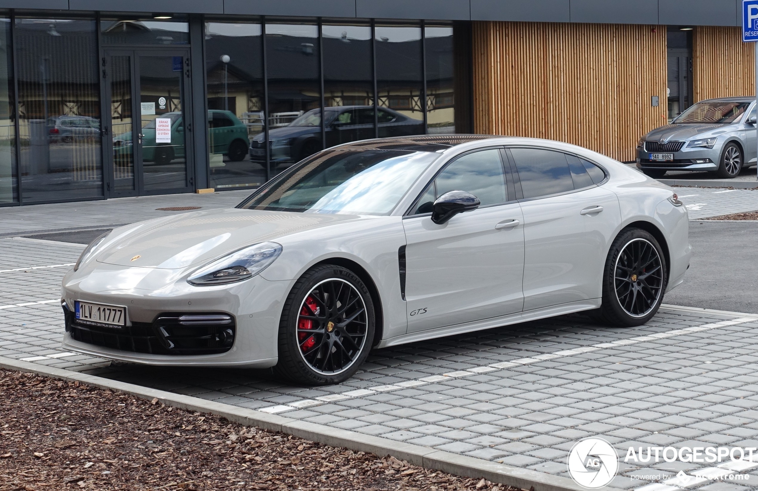 Porsche 971 Panamera GTS MkI