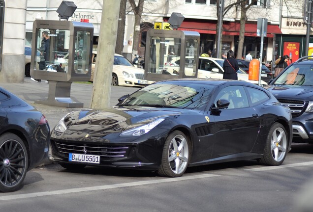 Ferrari GTC4Lusso