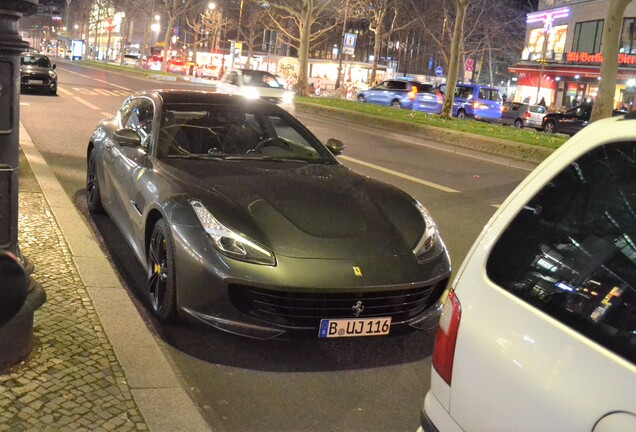 Ferrari GTC4Lusso T