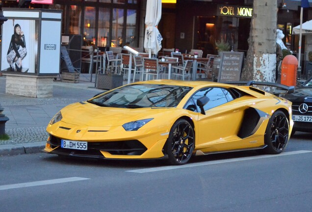 Lamborghini Aventador LP770-4 SVJ