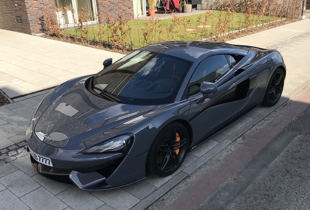 McLaren 570S