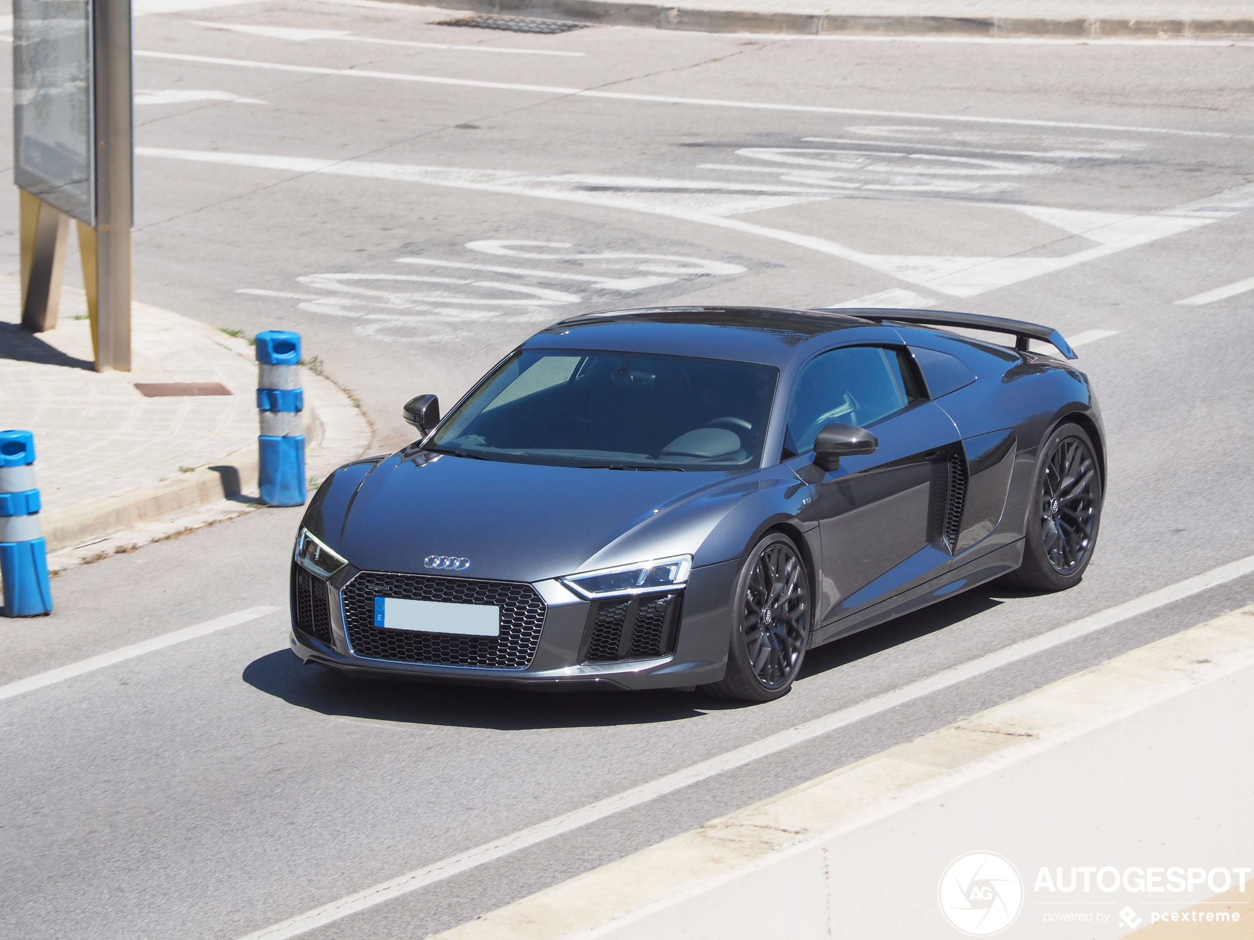 Audi R8 V10 Plus 2015