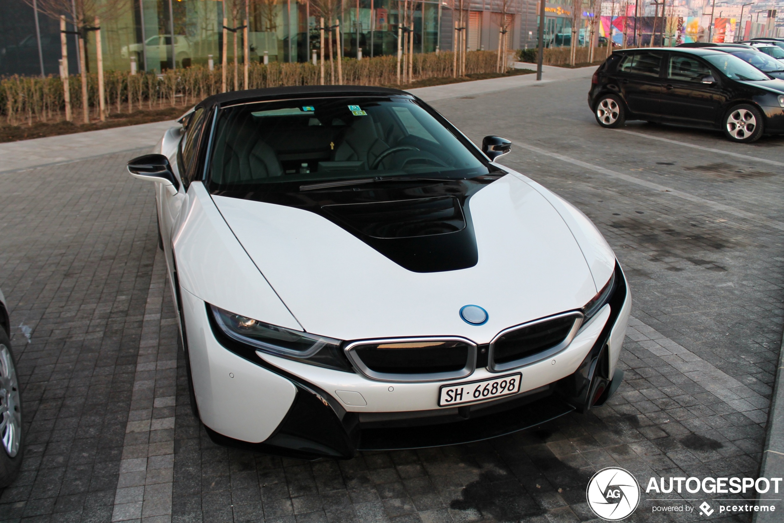 BMW i8 Roadster