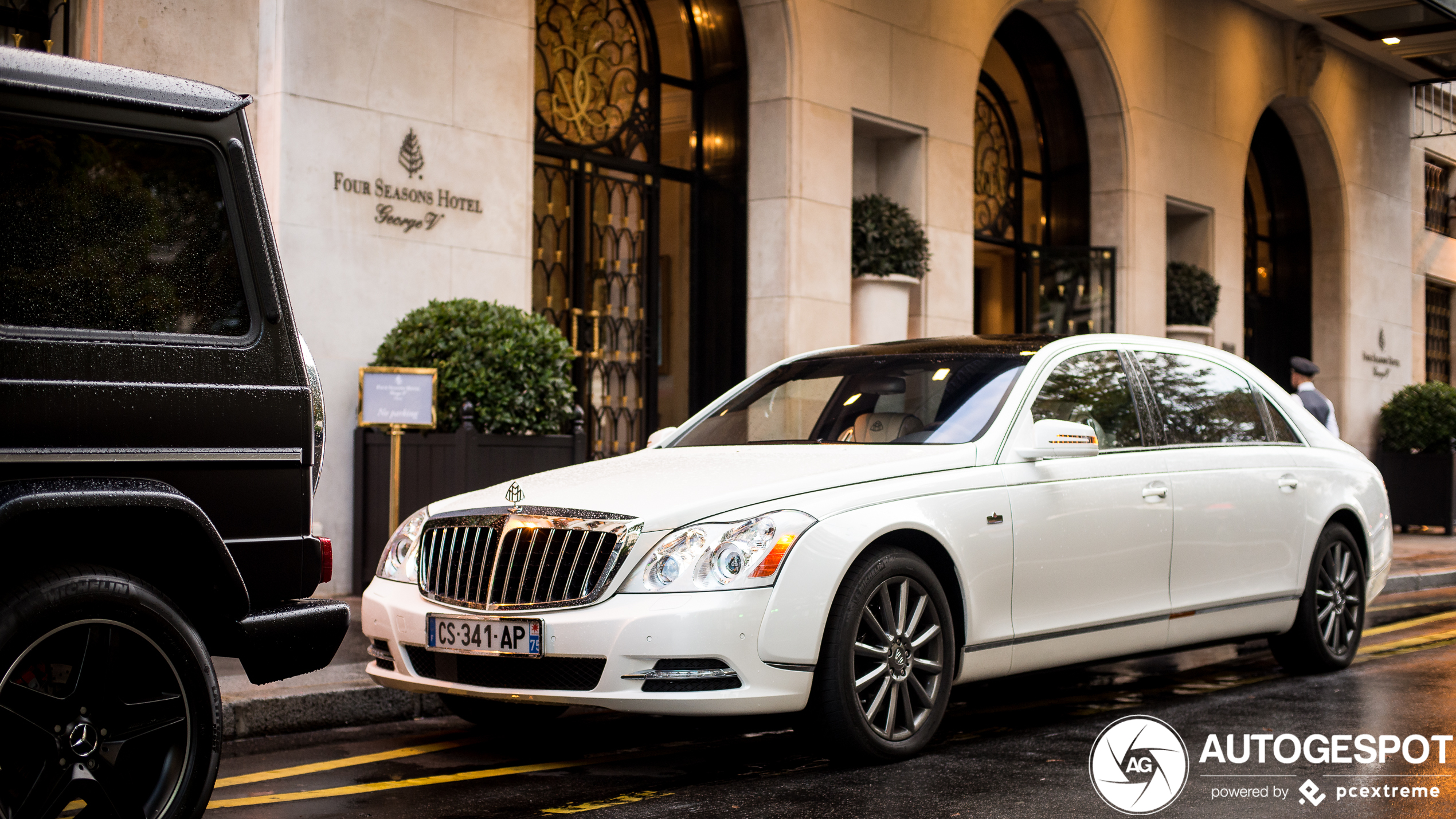 Maybach 62 S Landaulet 2011