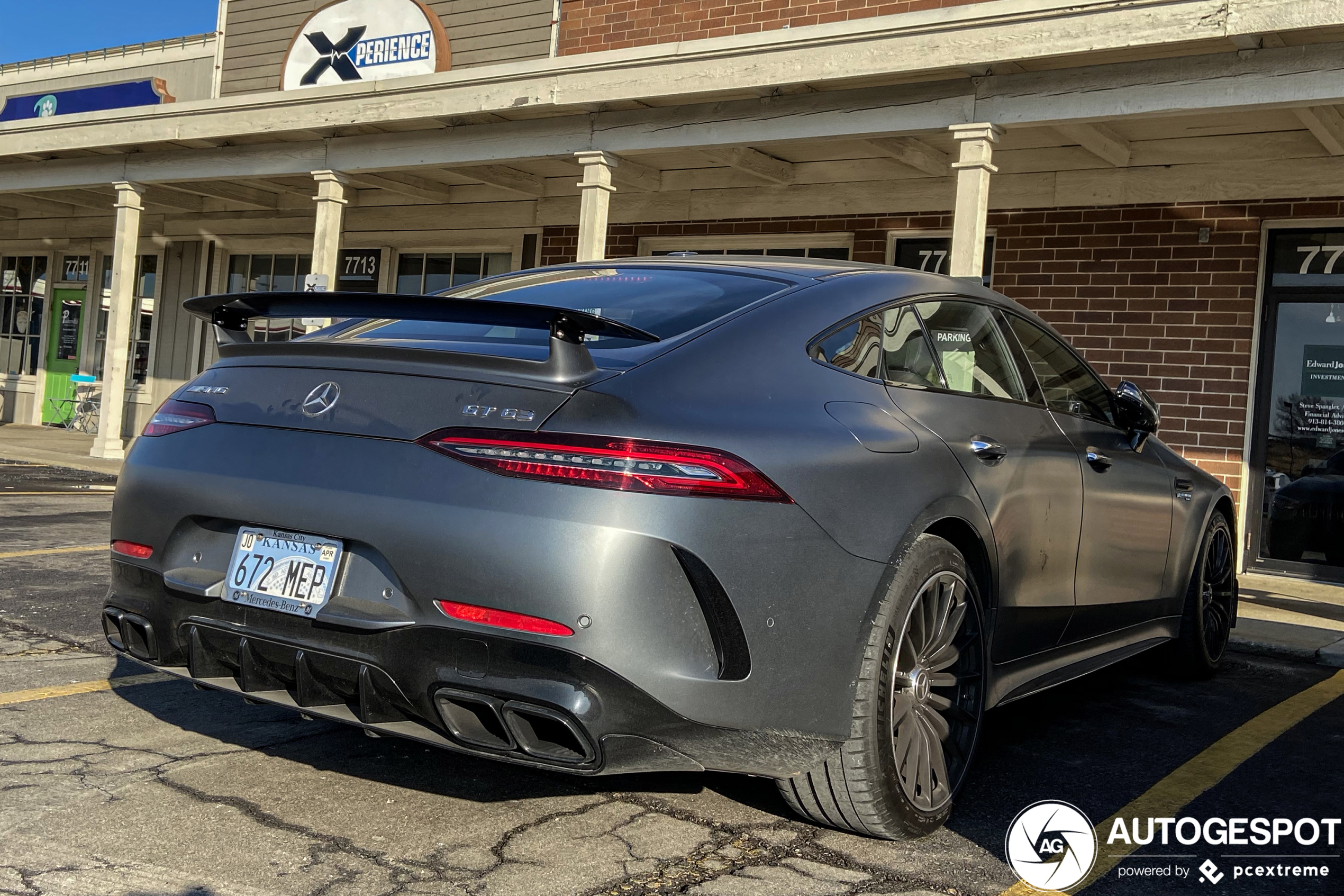 Mercedes-AMG GT 63 X290