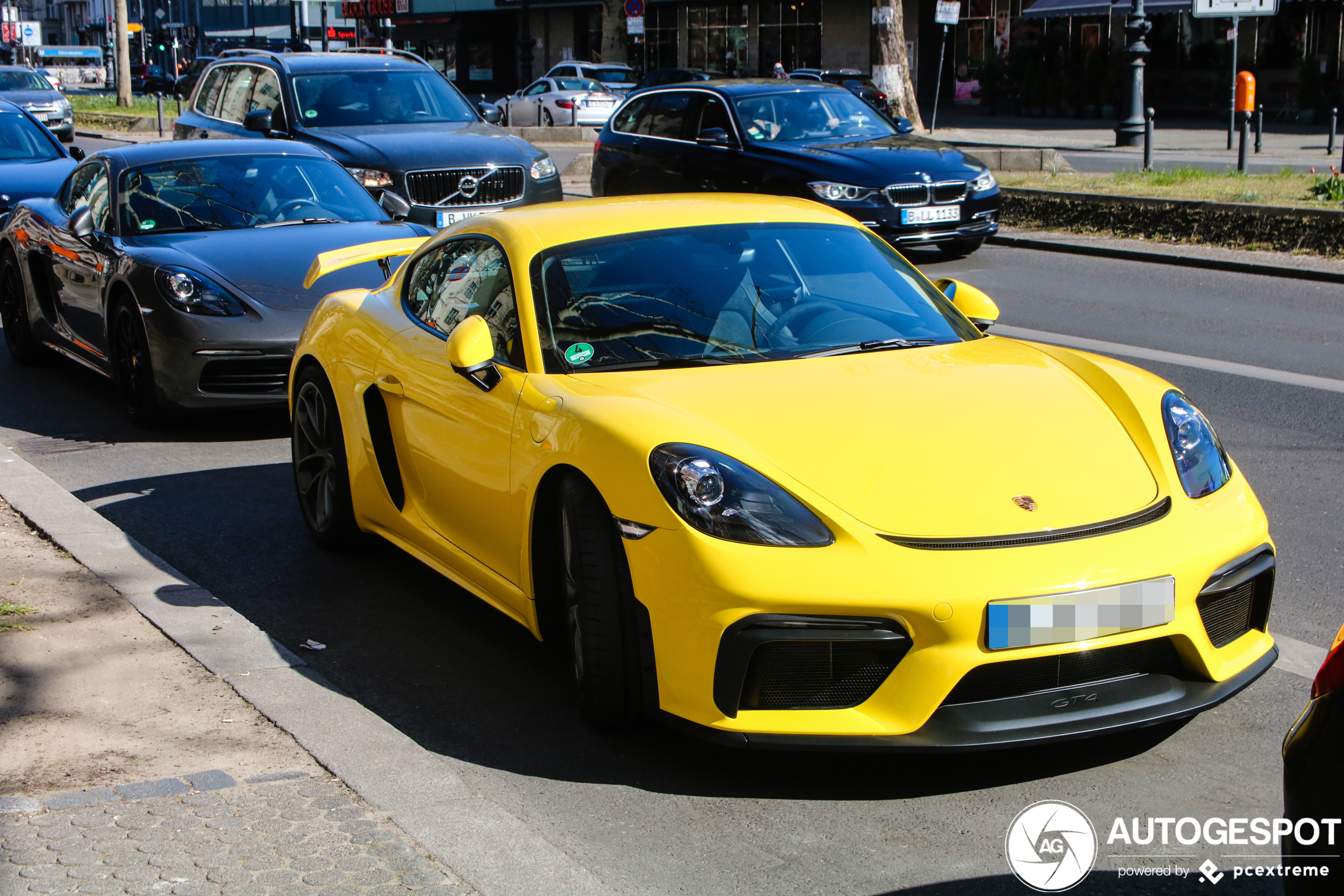 Porsche 718 Cayman GT4