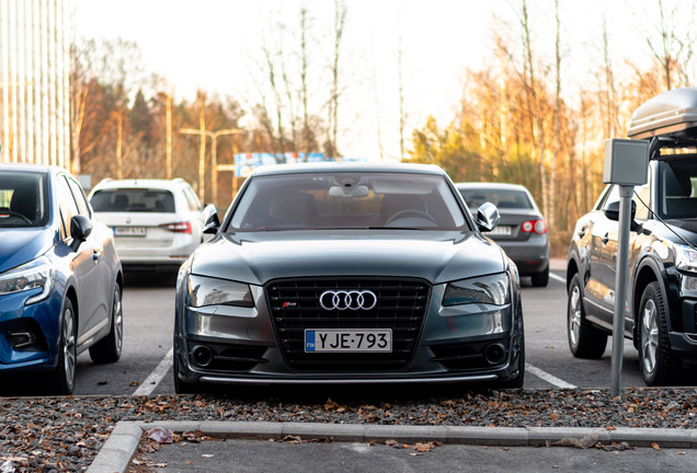 Audi S8 D4