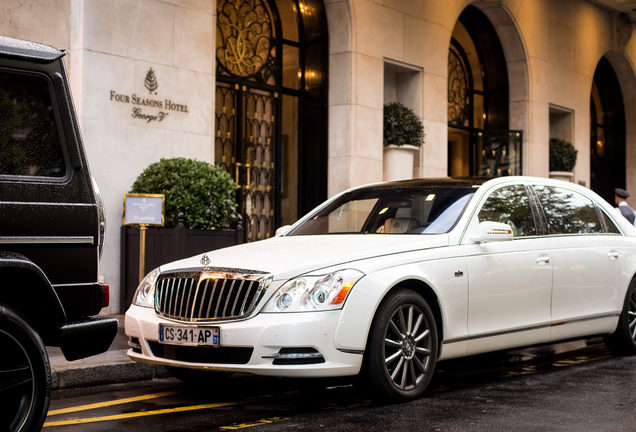 Maybach 62 S Landaulet 2011