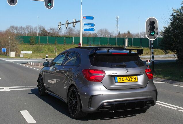 Mercedes-AMG A 45 W176 2015