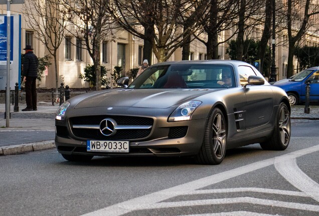 Mercedes-Benz SLS AMG