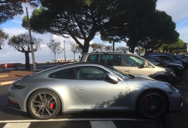 Porsche 992 Carrera 4S