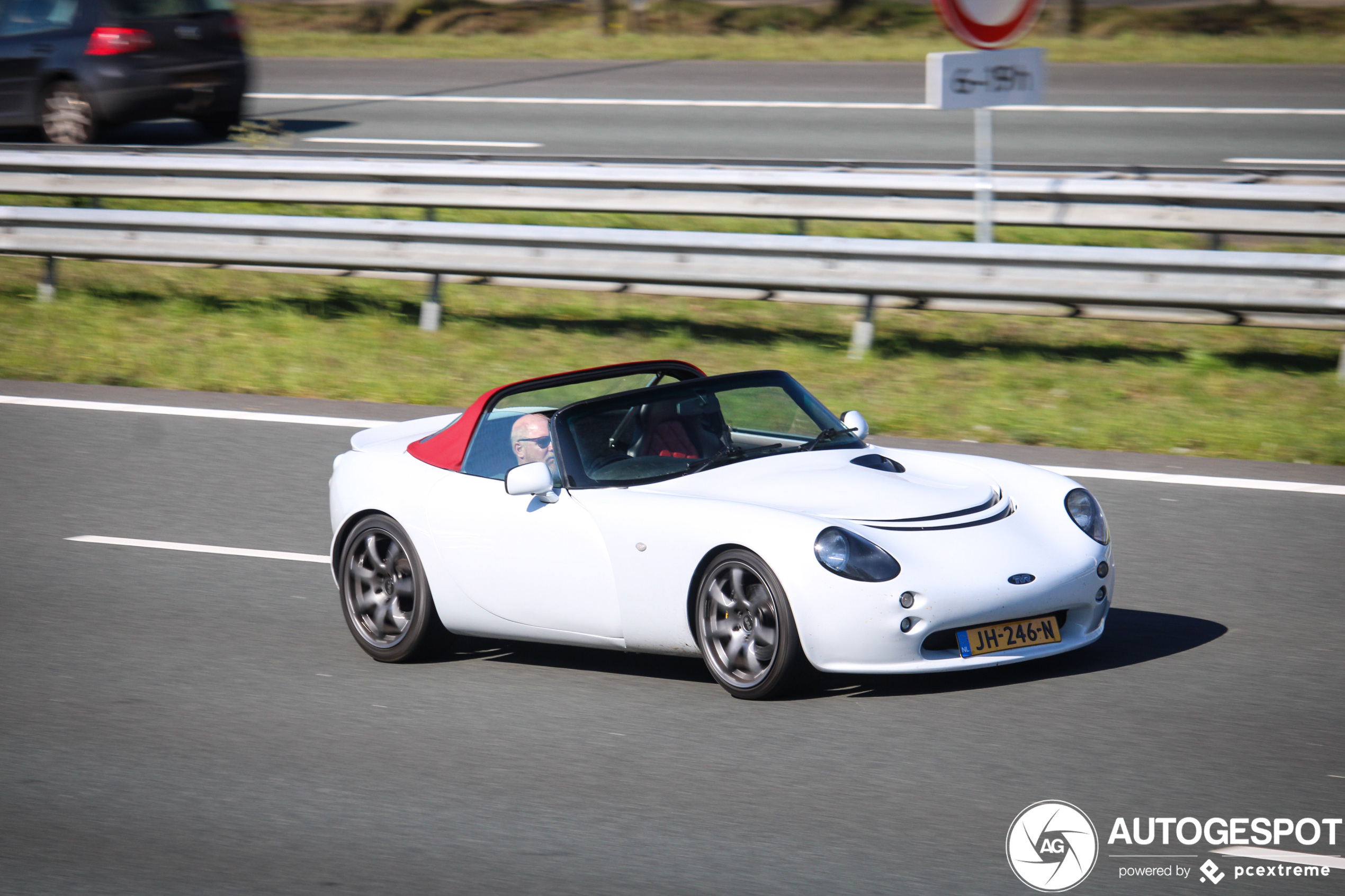 TVR Tamora