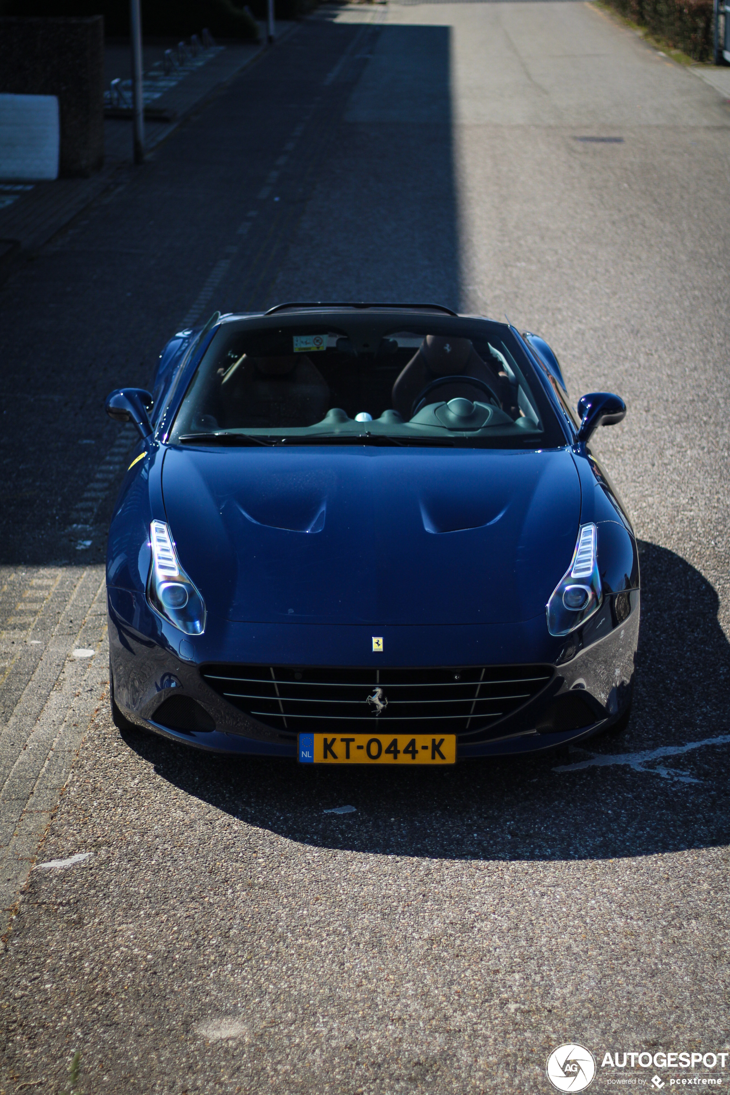 Ferrari California T