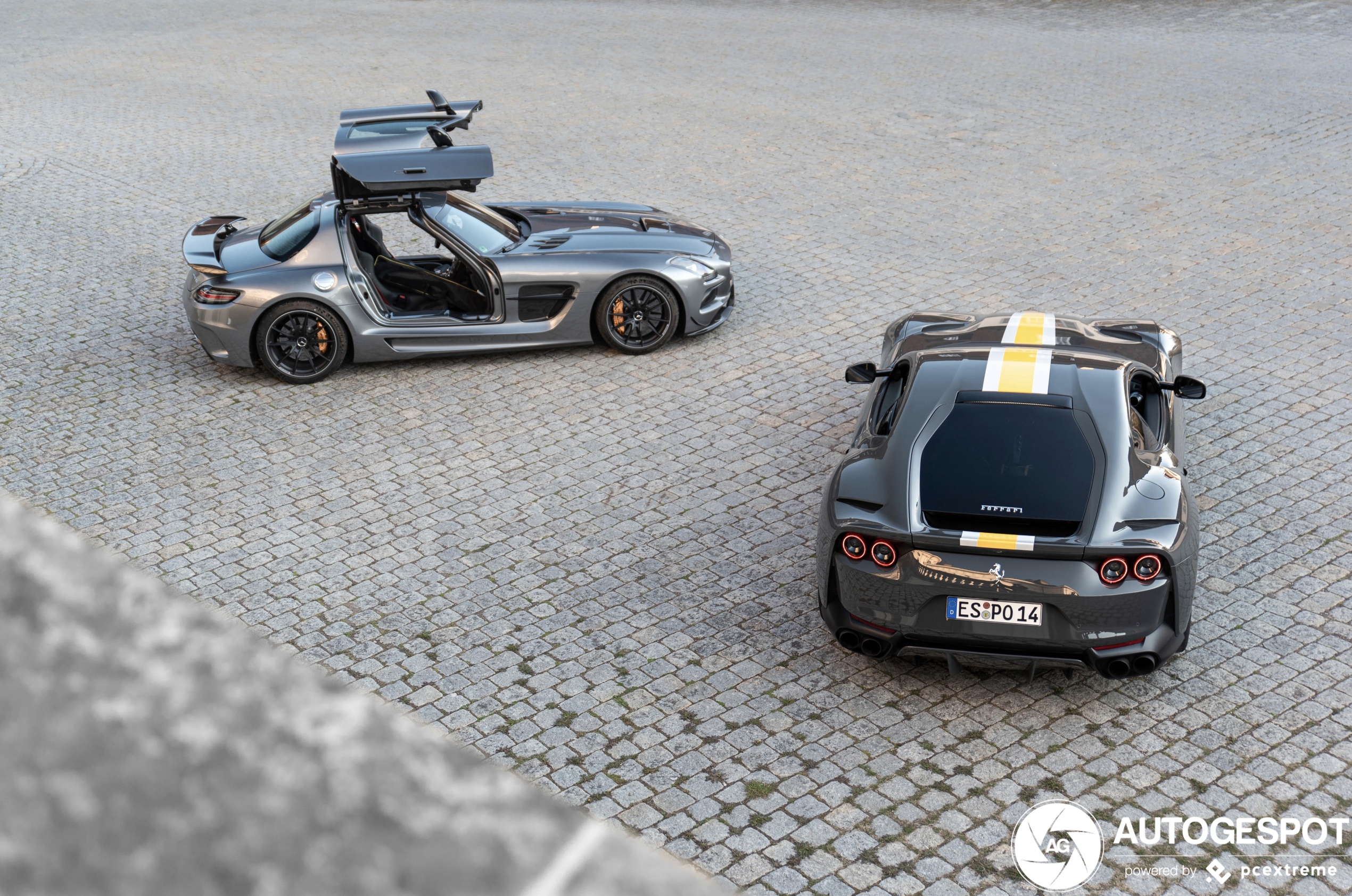 Vingerlikkend: fotoshoot Mercedes-Benz SLS AMG Black Series