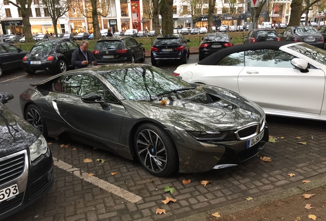 BMW i8