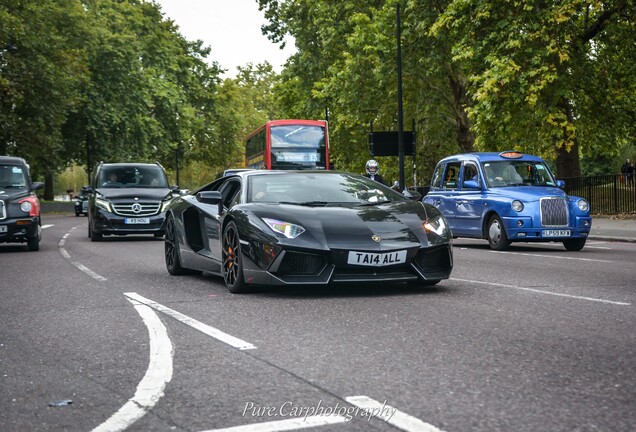 Lamborghini Aventador LP700-4