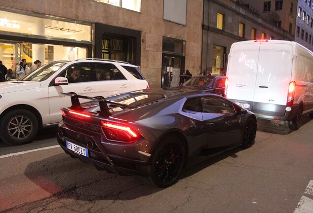 Lamborghini Huracán LP640-4 Performante