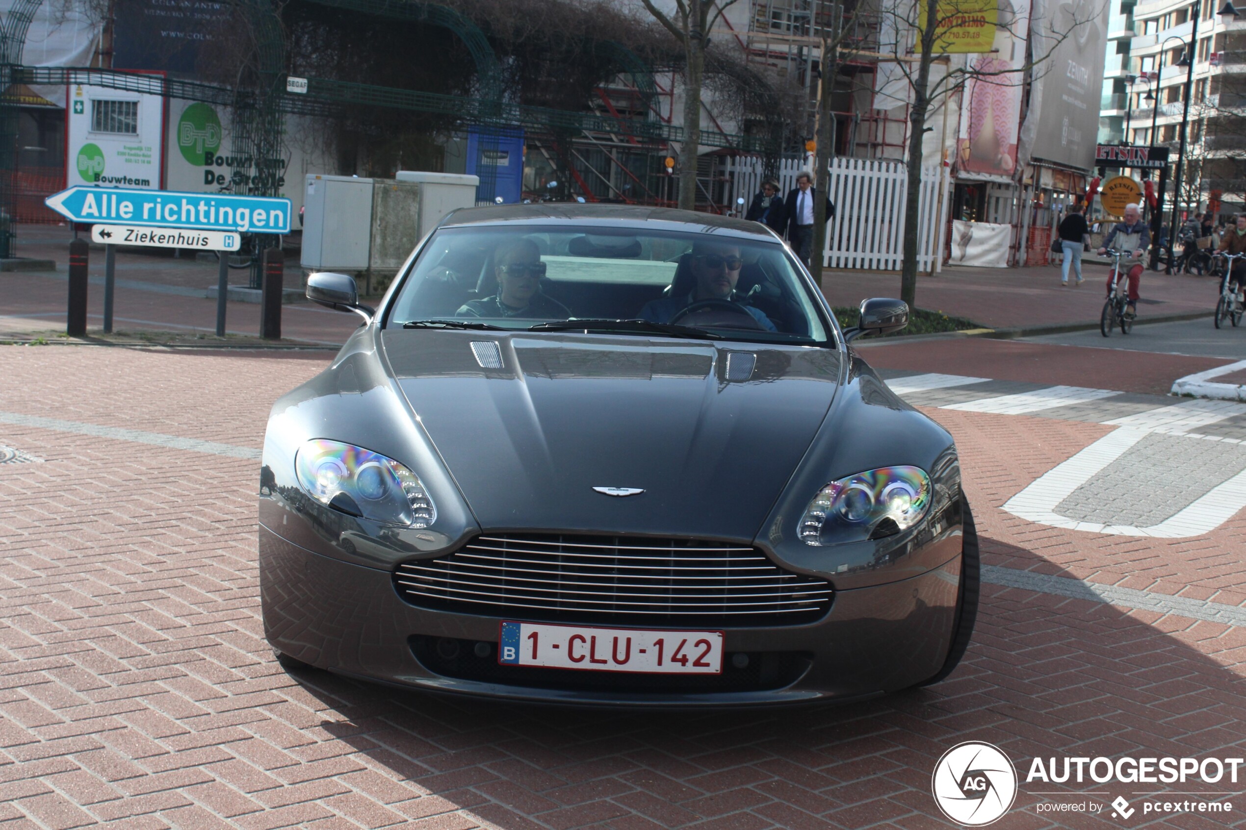 Aston Martin V8 Vantage