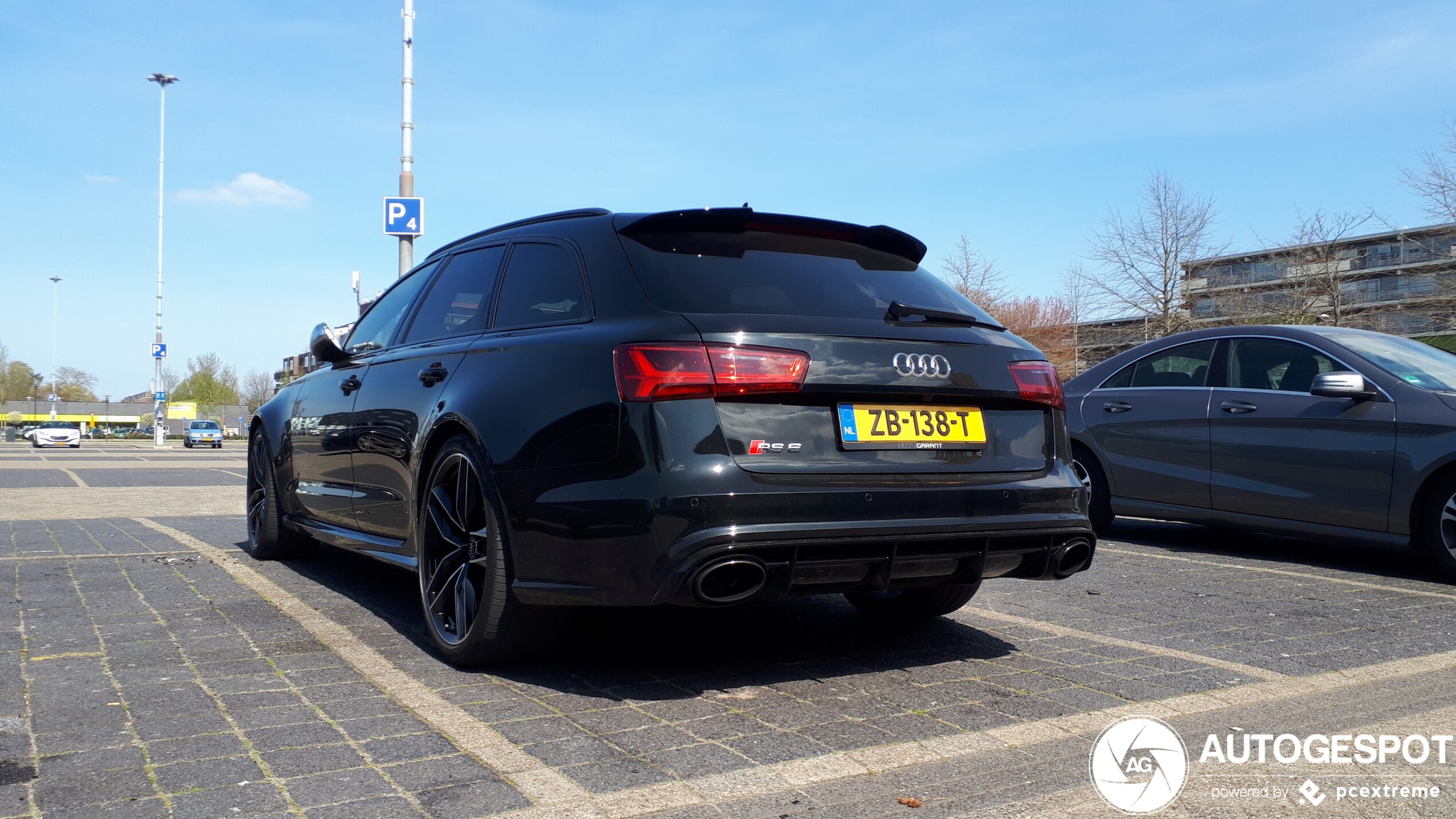 Audi RS6 Avant C7 2015