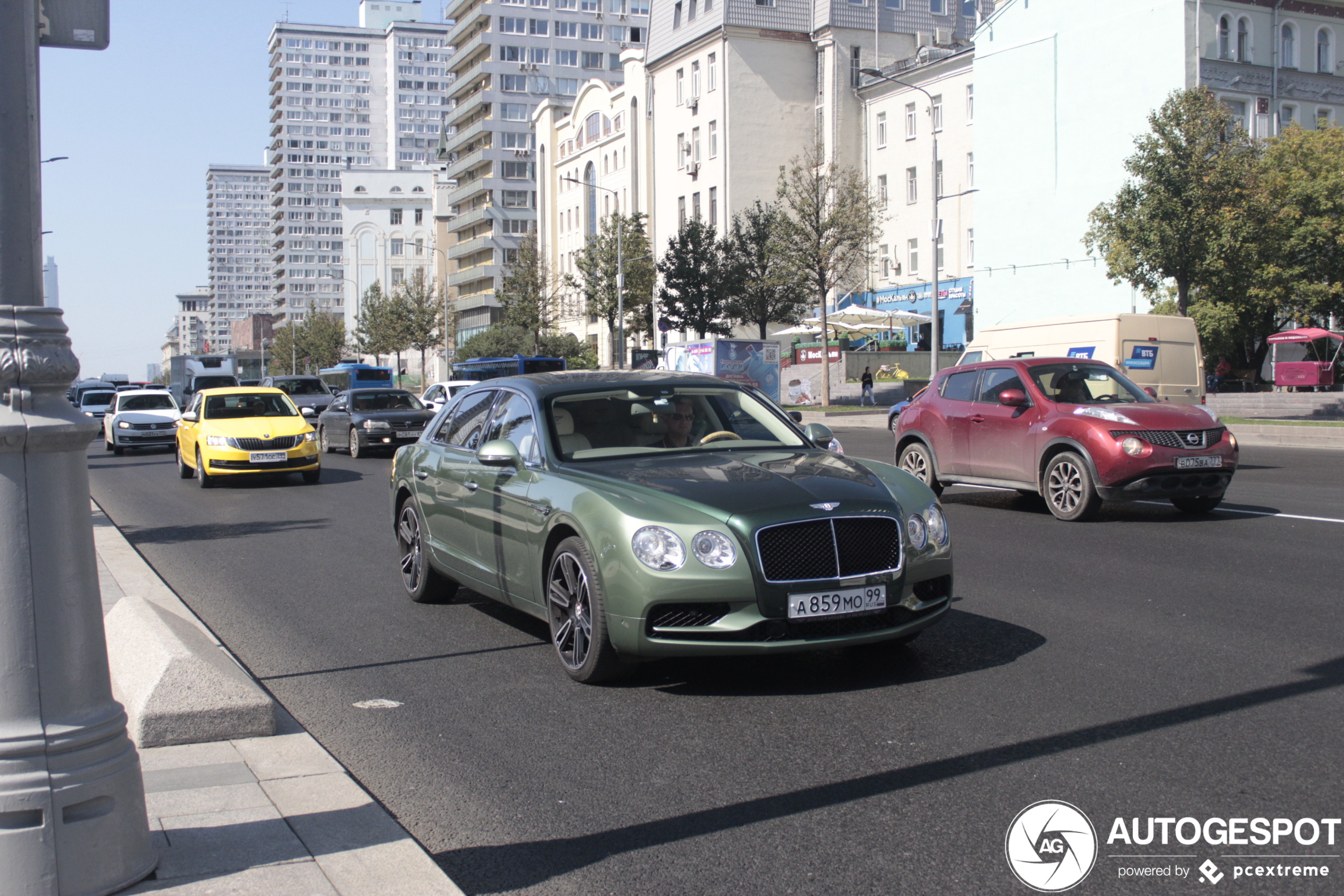 Bentley Flying Spur V8 S