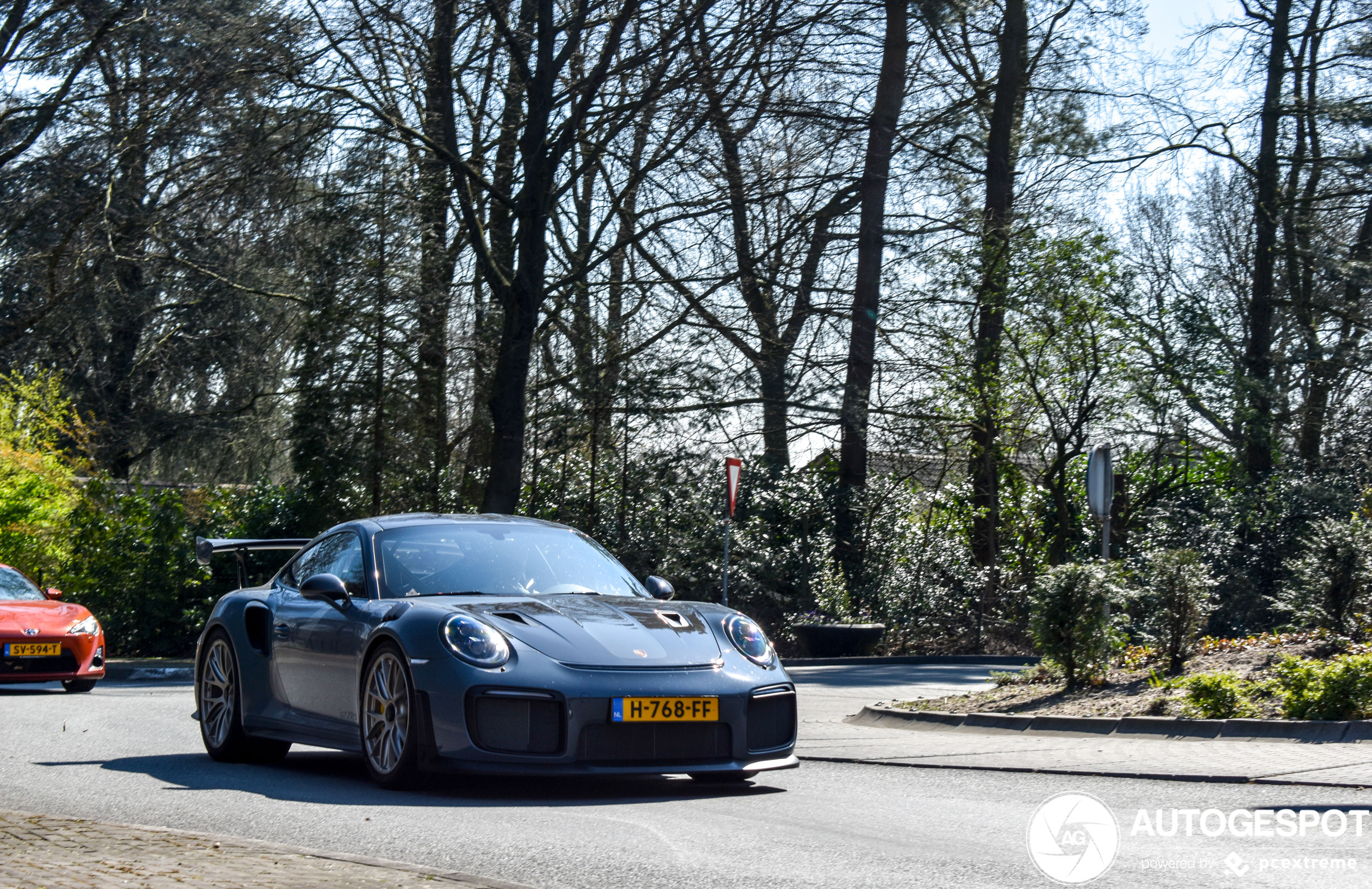 Porsche 991 GT2 RS Weissach Package