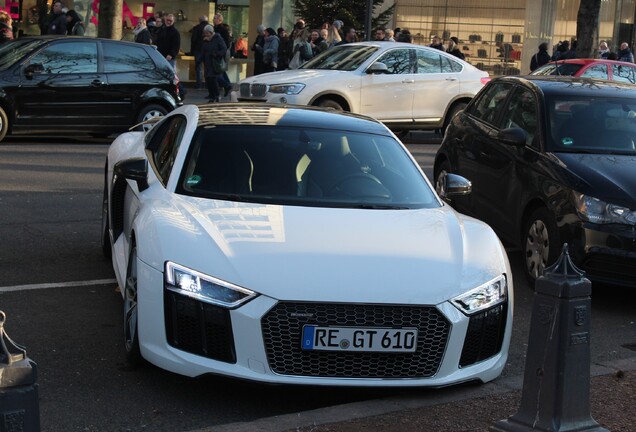 Audi R8 V10 Plus 2015