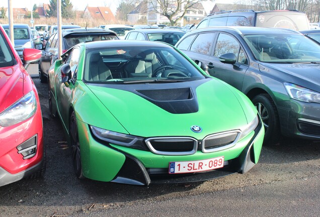 BMW i8