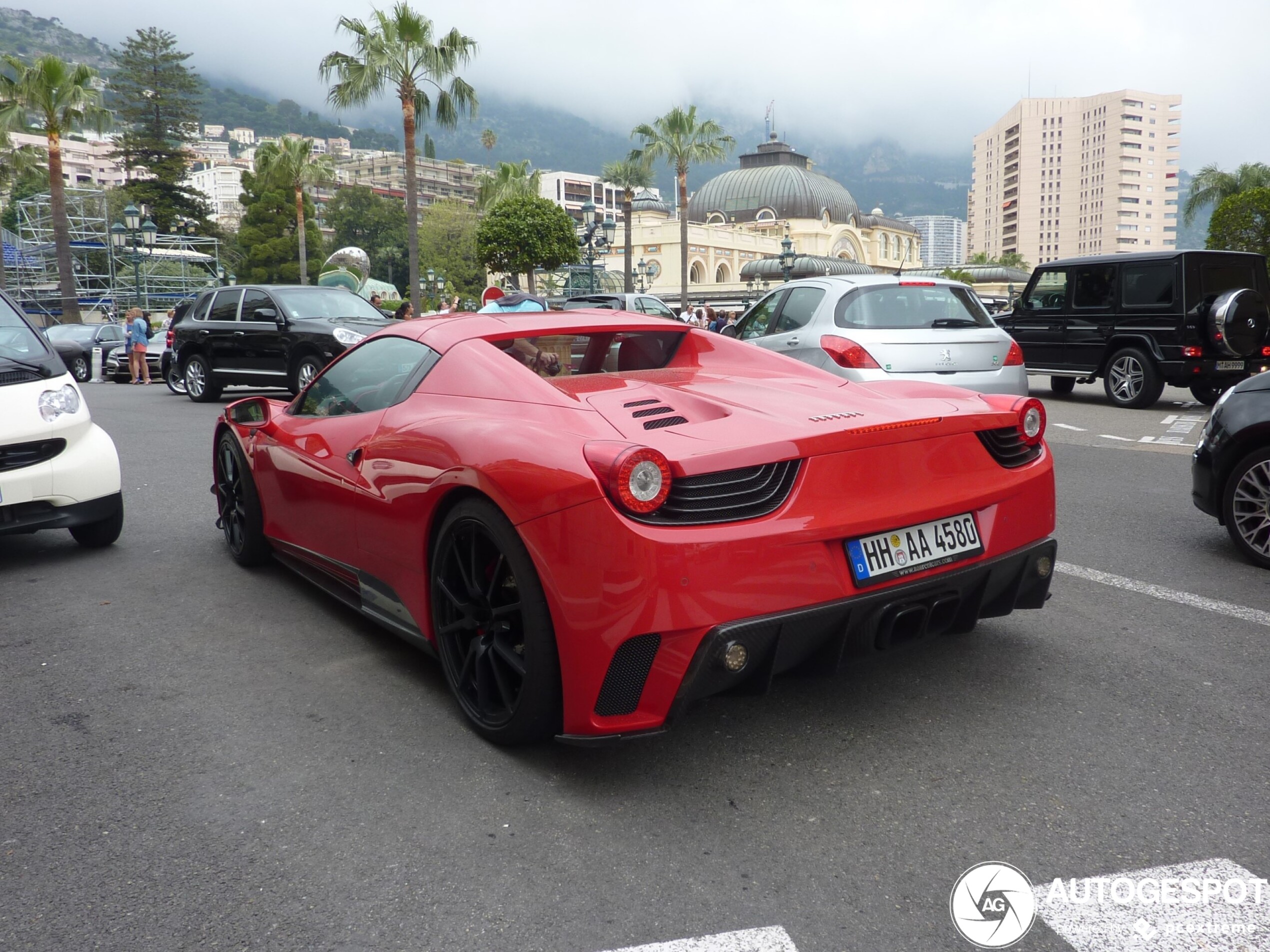 Gelimiteerde Ferrari met speciale bodykit gespot in Monaco