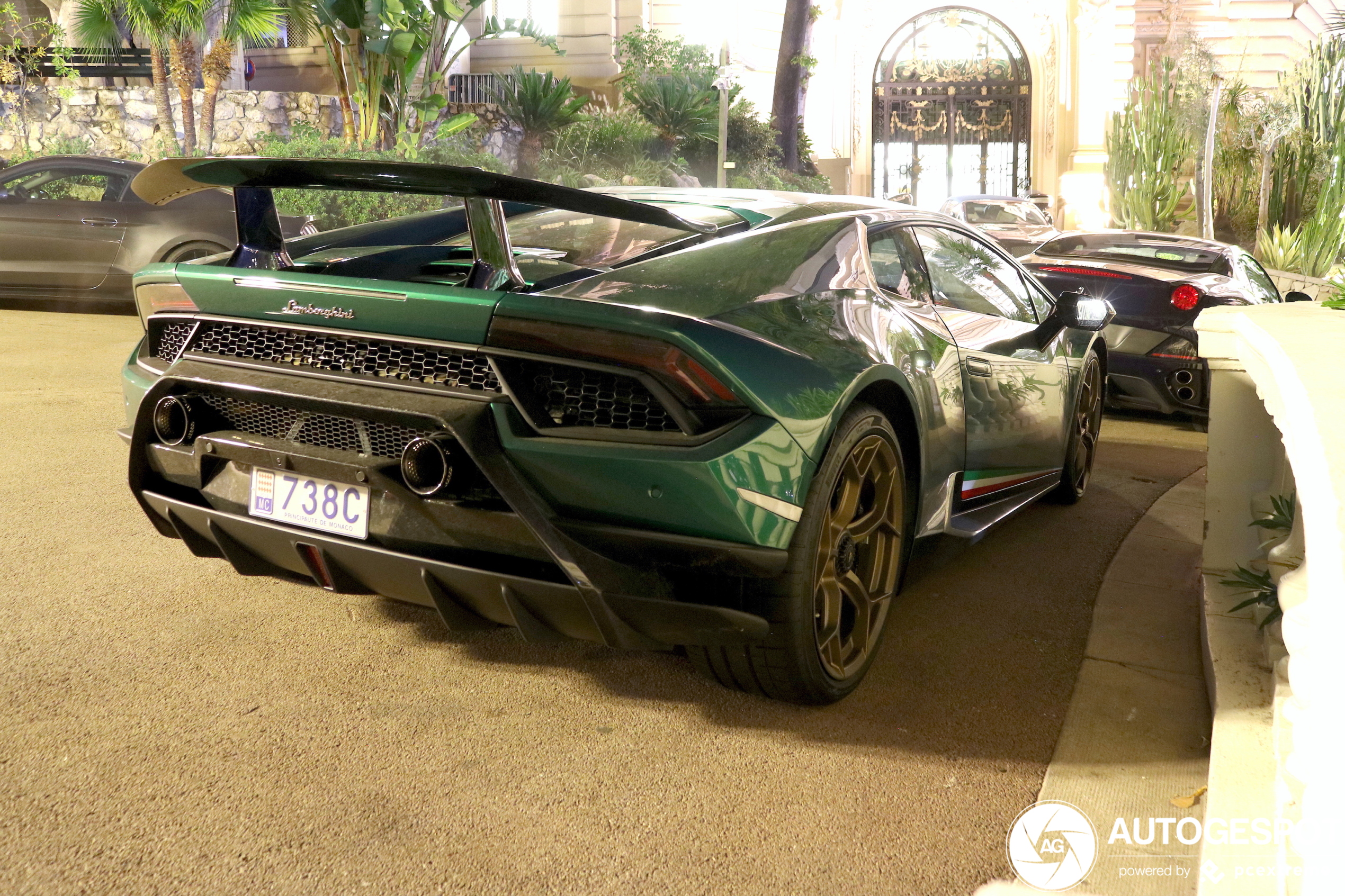 Lamborghini Huracán LP640-4 Performante