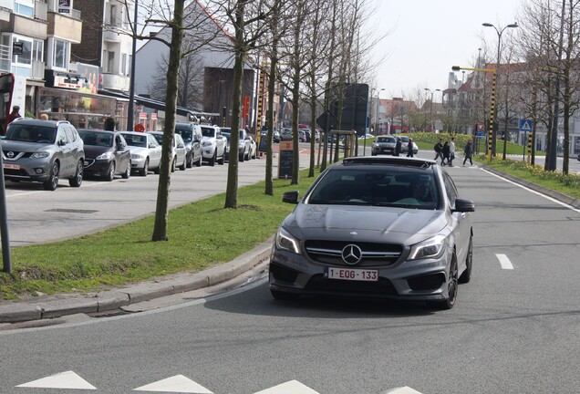 Mercedes-AMG CLA 45 Shooting Brake X117