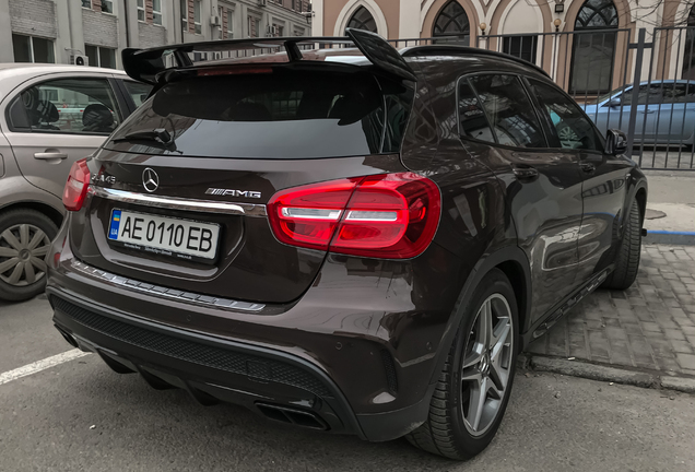 Mercedes-Benz GLA 45 AMG X156