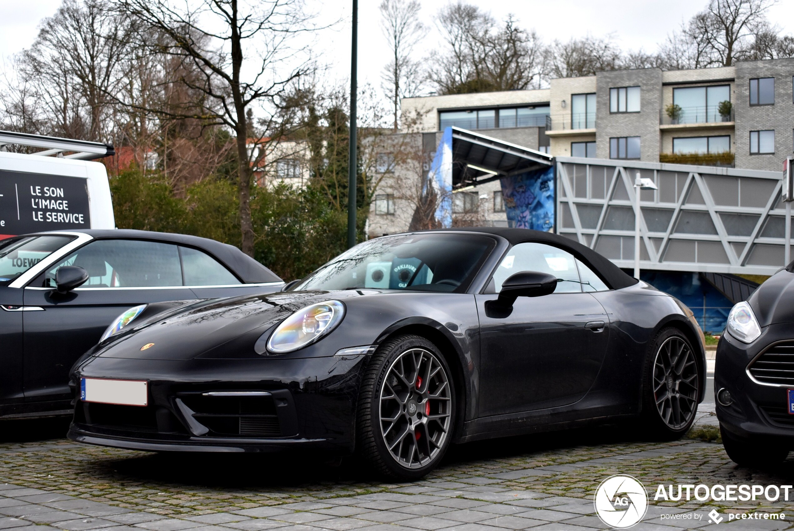 Porsche 992 Carrera 4S Cabriolet