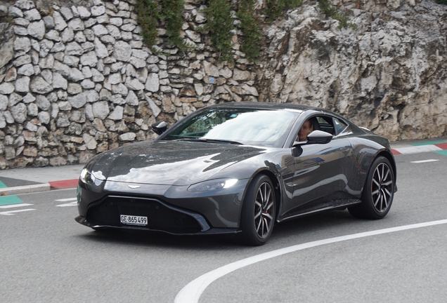 Aston Martin V8 Vantage 2018