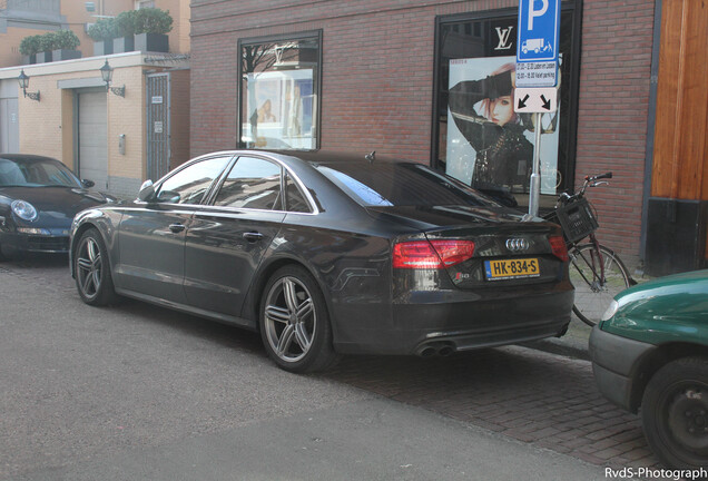 Audi S8 D4