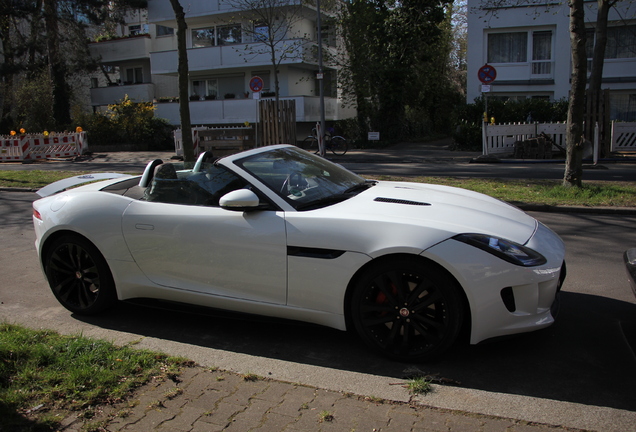 Jaguar F-TYPE S Convertible