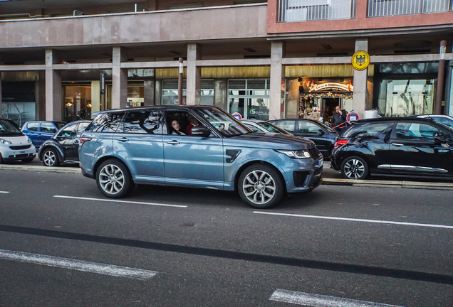 Land Rover Range Rover Sport SVR Carbon Edition