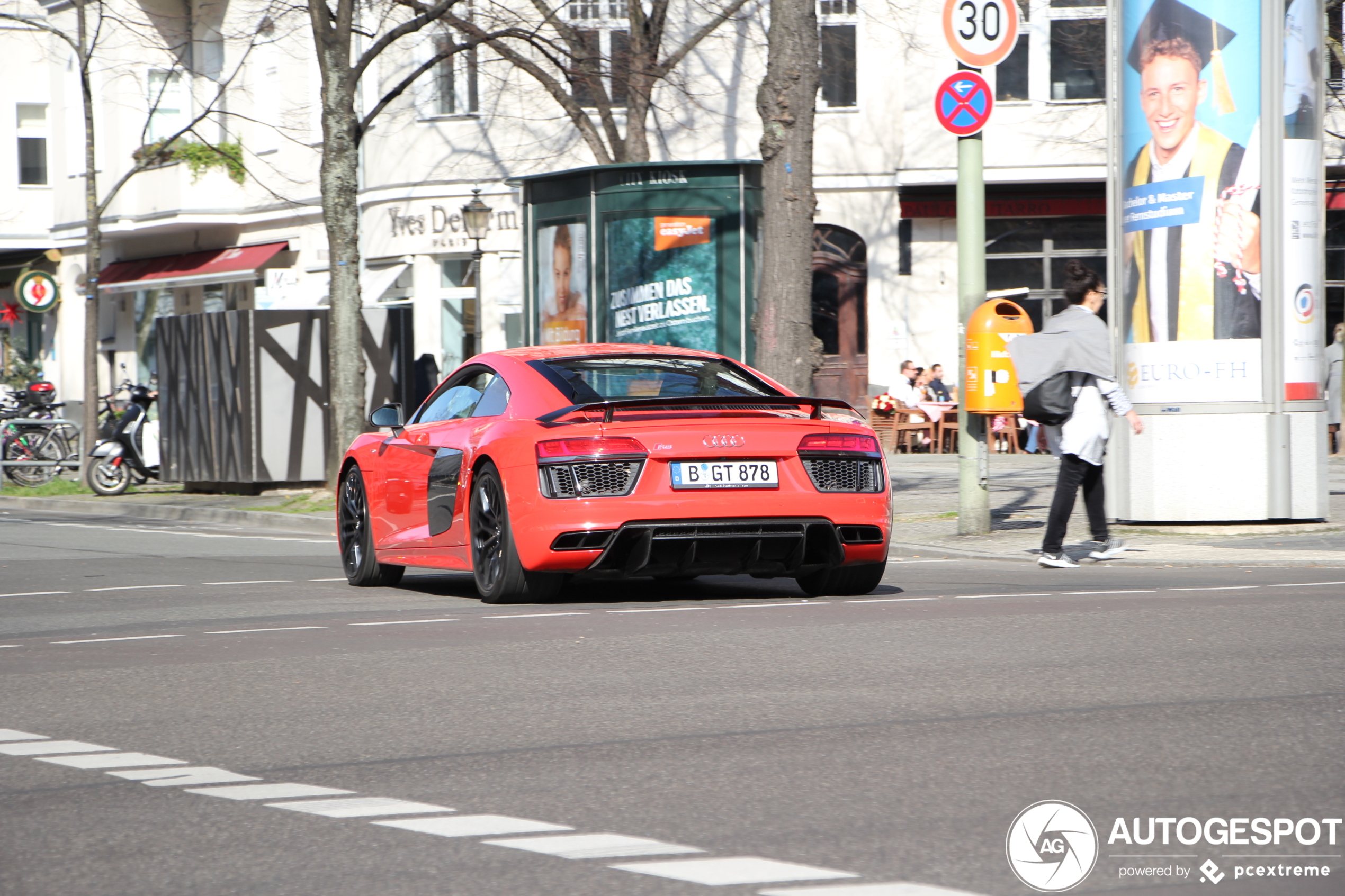 Audi R8 V10 Plus 2015