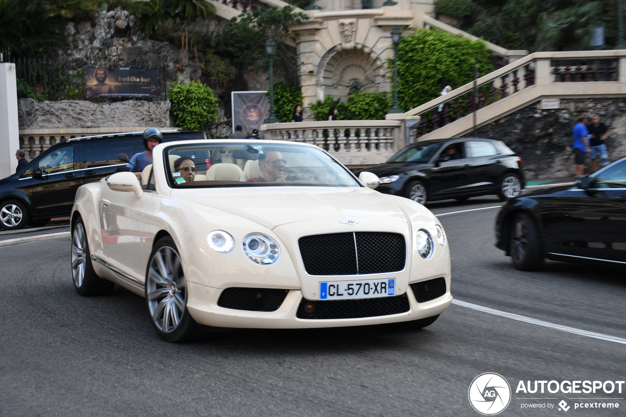 Bentley Continental GTC V8