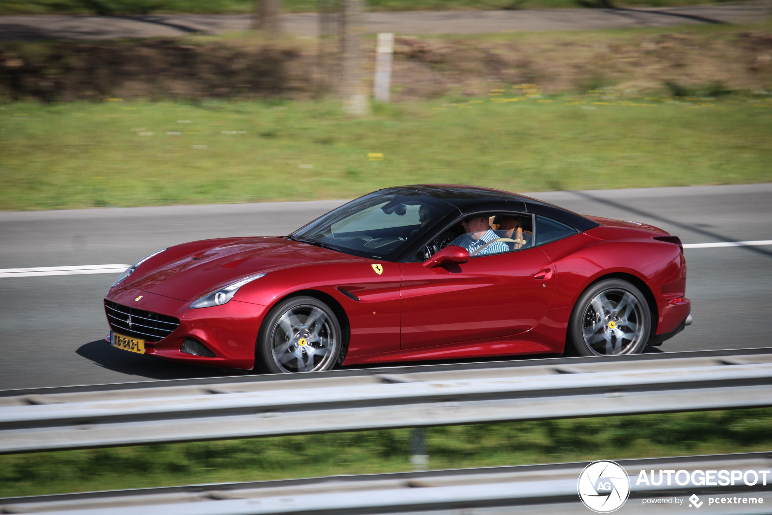 Ferrari California T