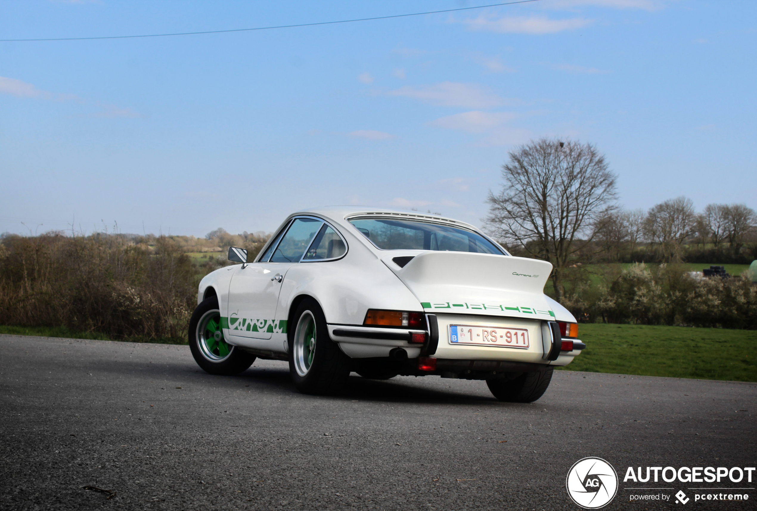 【VISION】Porsche 911 Carrera RS 2.7 白青 Buy Porsche 911 Carrera RS 2.7 1973 White with Blue Stripes